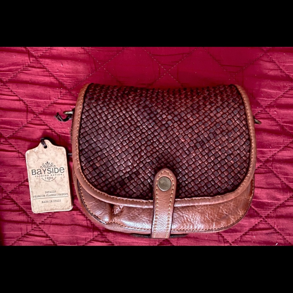Bayside Crossbody Leather Bag